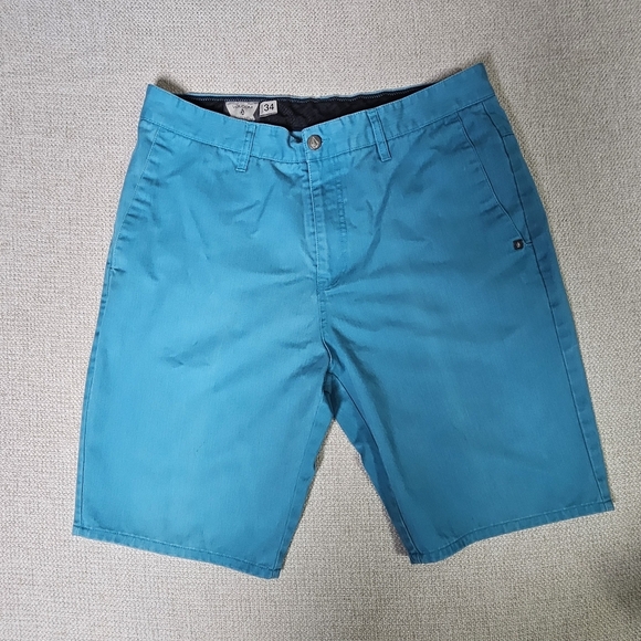 Teal Blue Mens Chino Athletic Shorts by Volcom.  Size 34 - Picture 2 of 16